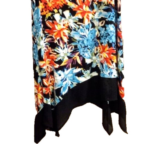 kate and mallory womans sleeveless 4 point hem cut out tank size large floral - Picture 3 of 3